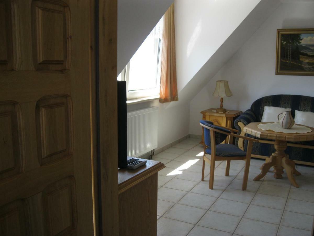 Rezydencja Nad Jeziorem Lebsko Łeba Buitenkant foto